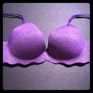 V/S Very Sexy Secret Embrace Push-up